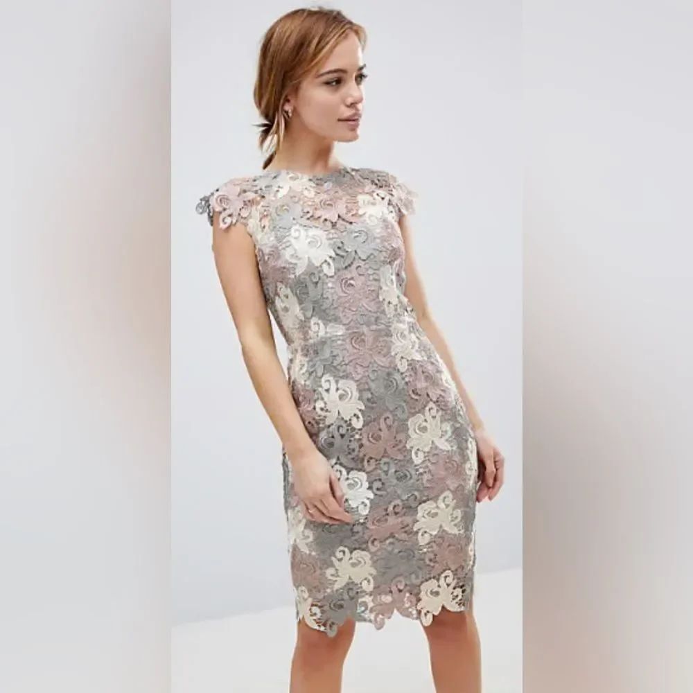 NWOT ASOS Paper Dolls Midi Grey cream Lace Dress- Open back size 2